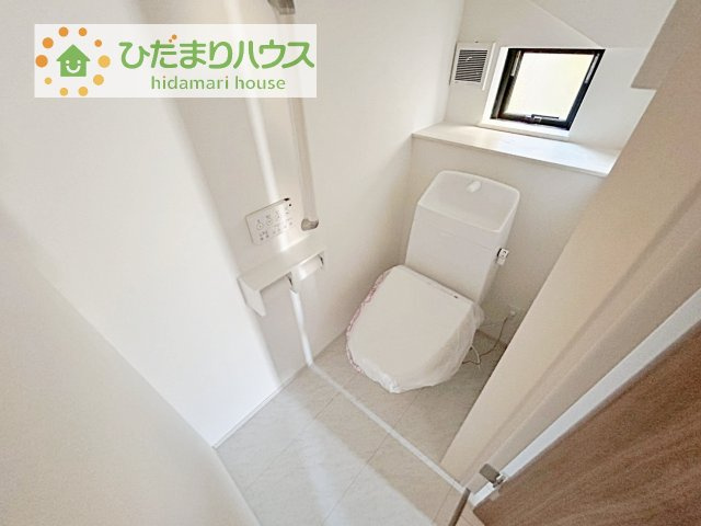 【トイレ】 | 守谷市松前台6丁目11番　新築戸建　A号棟 | トイレは1F、2F共に完備！取り合いになることがありませんね(^^)/