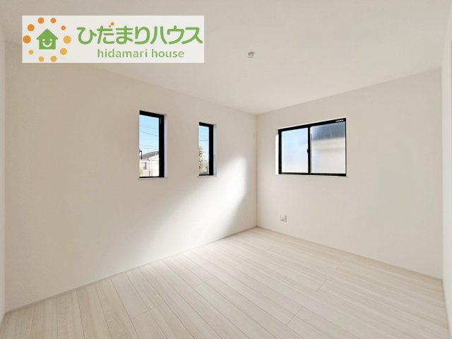 【洋室】 | 守谷市松前台6丁目11番　新築戸建　A号棟 | 木の温もりがやさしいフローリング♪