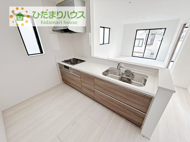 【キッチン】 | 守谷市松前台6丁目11番　新築戸建　A号棟 | 料理をしながらでも、ご家族との会話を楽しめる対面式キッチン♪