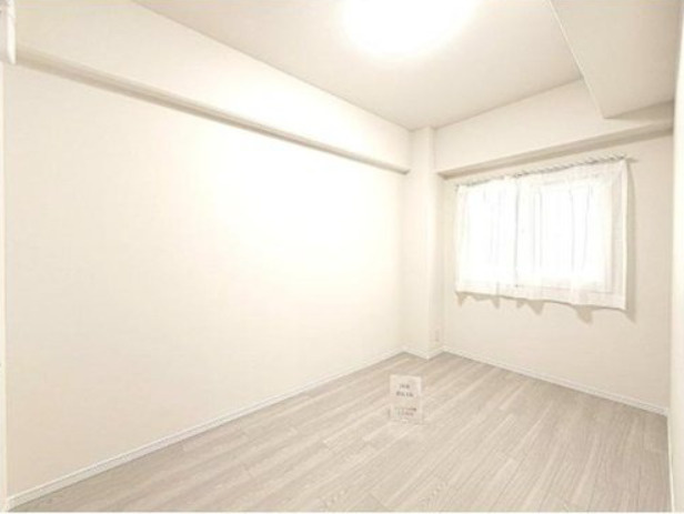 ファミール東灘の洋室|洋室約4.4帖