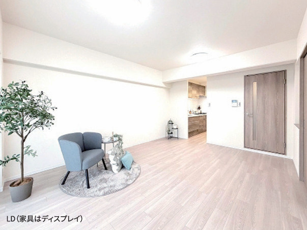 ファミール東灘の居間・リビング|ＬＤＫ約14.5帖あります