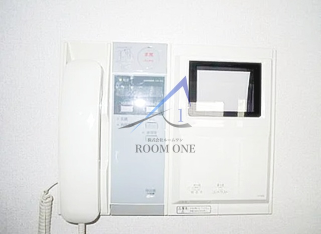 スパシエ　エル・ヴィエント・アース板橋タワーのセキュリティ|モニター付きインターホンです。