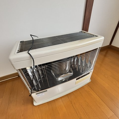 ワシ別ハイツの居間・リビング