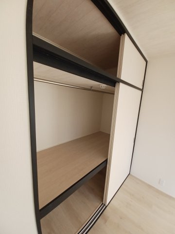 青木公園マンションの収納|別号室の参考写真です。