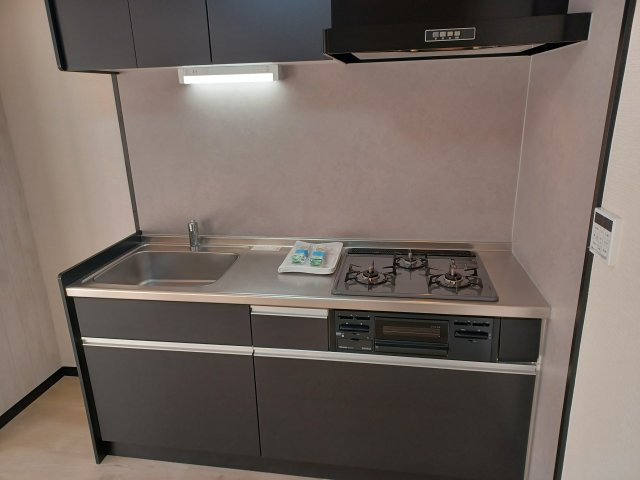 青木公園マンションのキッチン|別号室の参考写真です。