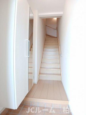 柏崎市宝町のアパートの玄関