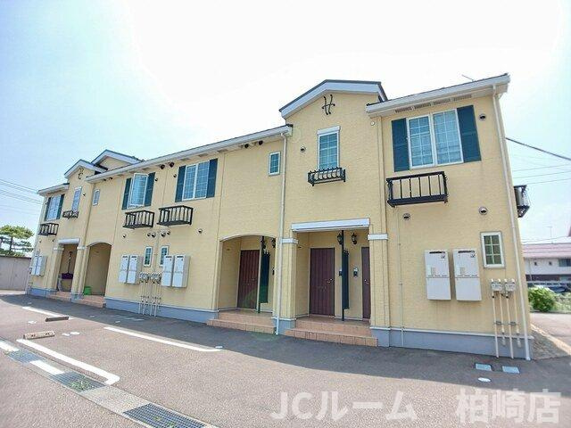 柏崎市宝町のアパートの外観