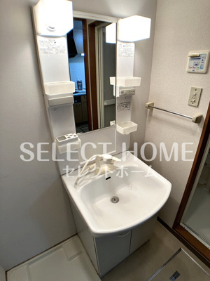 【独立洗面台】 | エスポアール南町 | 朝の支度にも助かる、独立の洗髪洗面化粧台