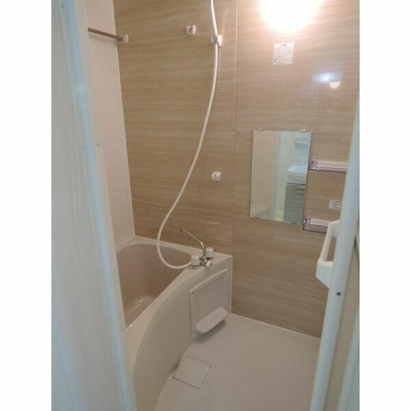 ファースト松戸の浴室