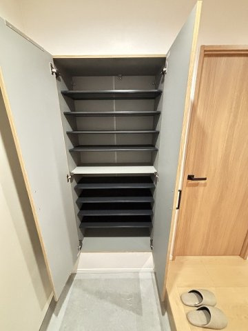 【玄関】 | 藤崎ロジュマン