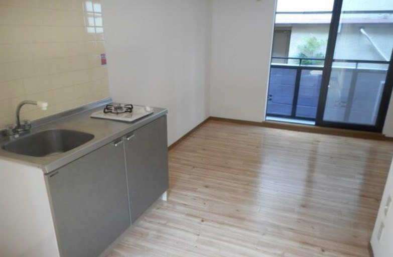 永松ハイツの居間・リビング