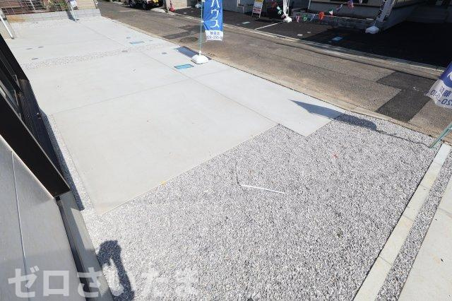 《仲介手数料無料》志木市中宗岡５丁目22-31新築一戸建てKEIAI GRACEの駐車場