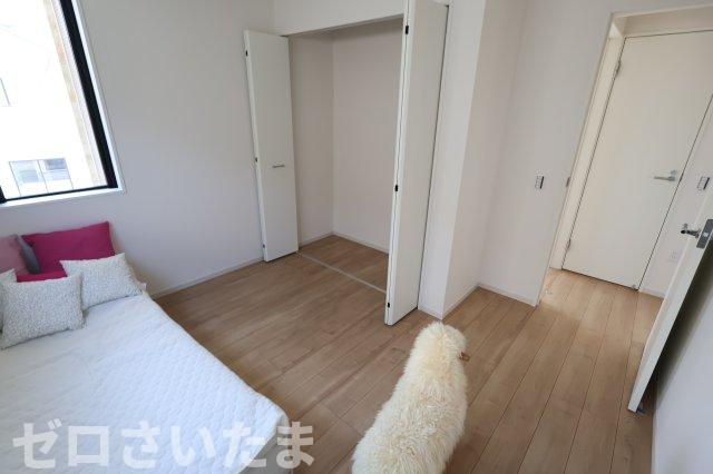 《仲介手数料無料》志木市中宗岡５丁目22-31新築一戸建てKEIAI GRACEの洋室|2階 5.3帖