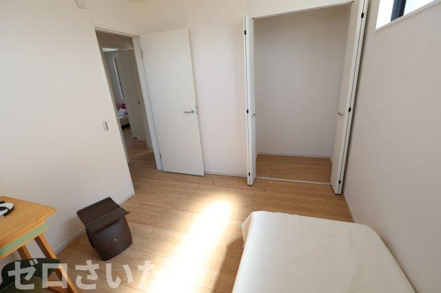 《仲介手数料無料》志木市中宗岡５丁目22-31新築一戸建てKEIAI GRACEの洋室