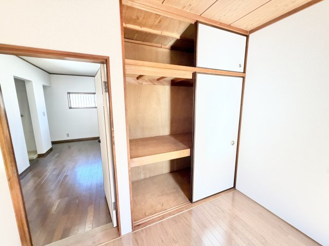 プロミネンスハイツ2号棟の収納|※別部屋参考写真