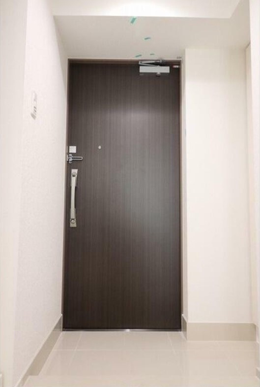 サイクラメント鷺宮の玄関