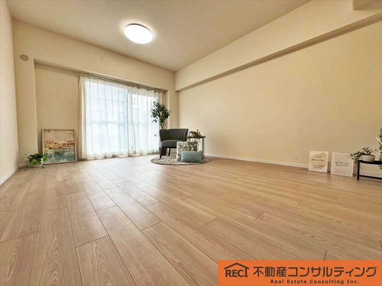 ファミール東灘の居間・リビング