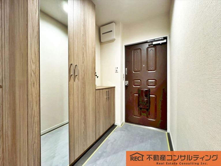 ファミール東灘の玄関