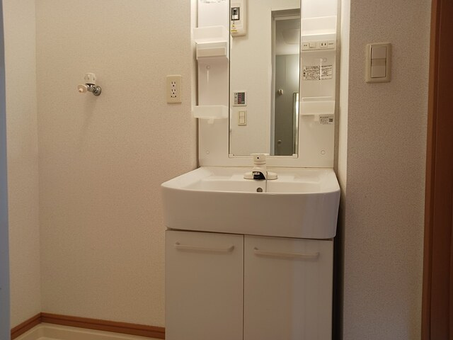 エリクシ－ルのその他