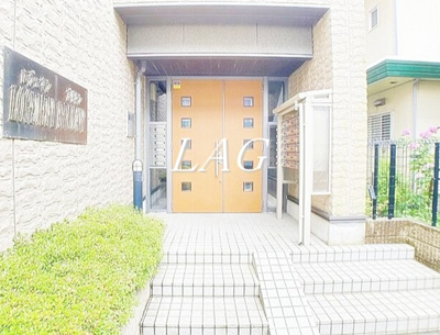 【エントランス】 | ロジュマンブリヤン | エントランスです。