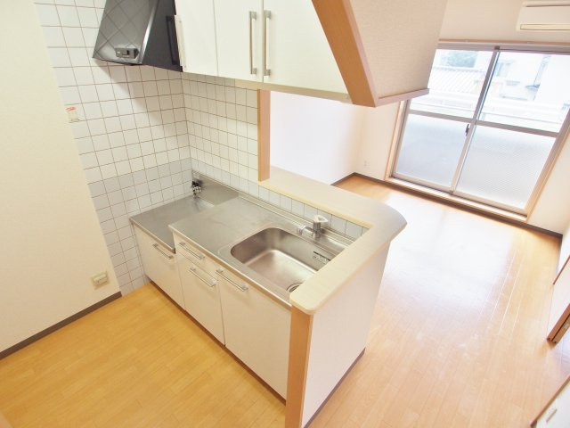 エミネンス大町の居間・リビング