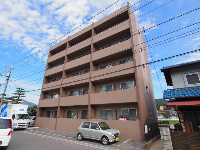 エミネンス大町の外観