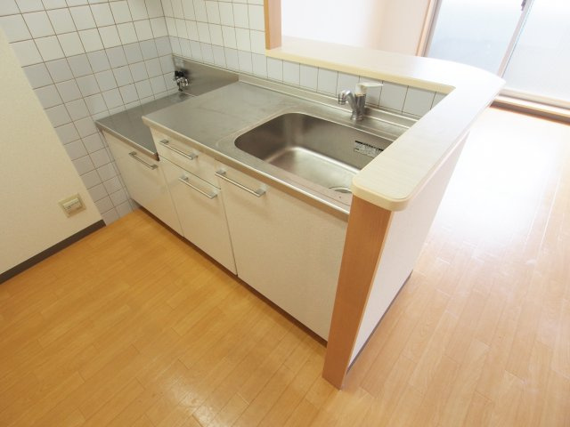 エミネンス大町のキッチン