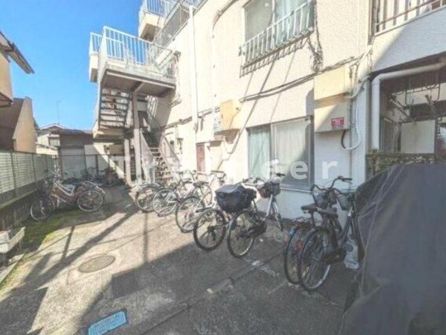 常盤ハイツのエントランス