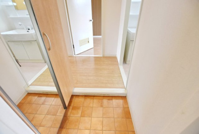 【玄関】 | ハビテーションWADA