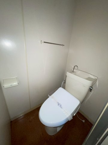 佐賀市木原２丁目の賃貸マンションのトイレ