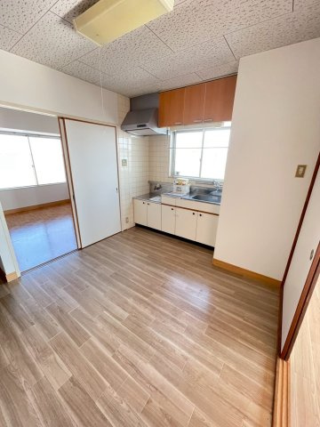 佐賀市木原２丁目の賃貸マンションの居間・リビング