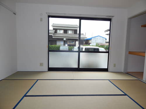 ルポ510　A棟のバルコニー|バルコニーからの眺めを楽しみながら食事をしませんか