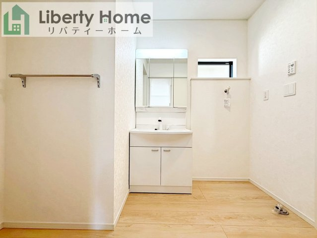 牛久市神谷第13　新築戸建の脱衣所