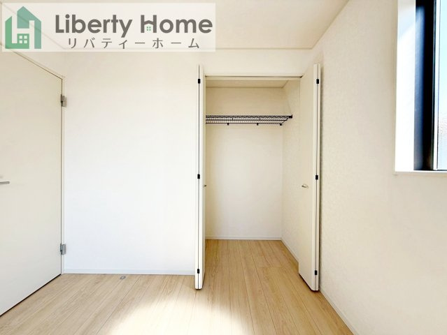 牛久市神谷第13　新築戸建の収納