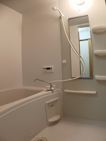 ブルークリアネスＡの浴室