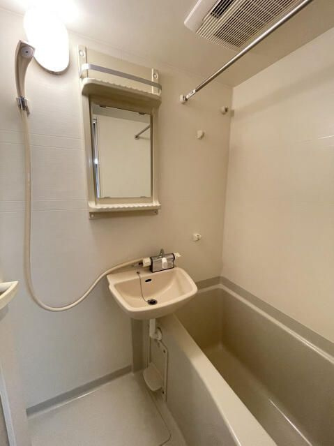 スカイコート護国寺の浴室