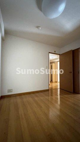 ボン大文字の洋室