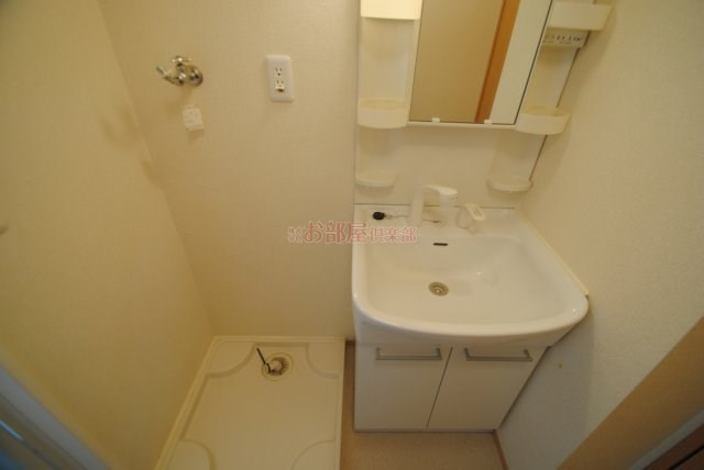 ブリエB棟の洗面所|広い洗面スペース