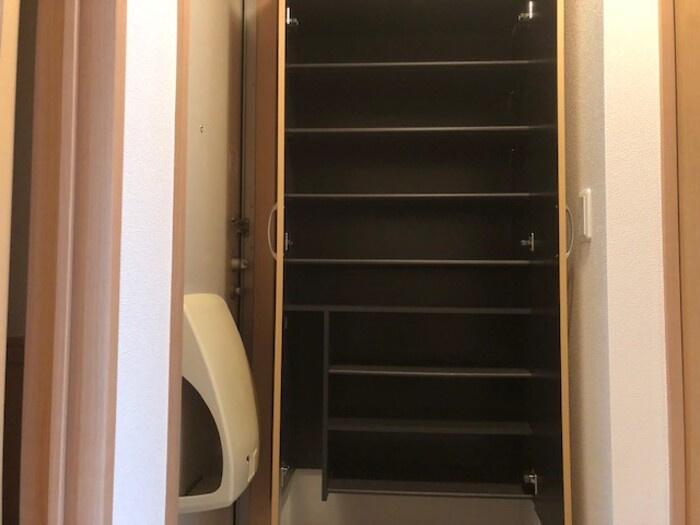 ブリエB棟の収納|便利な収納スペースです