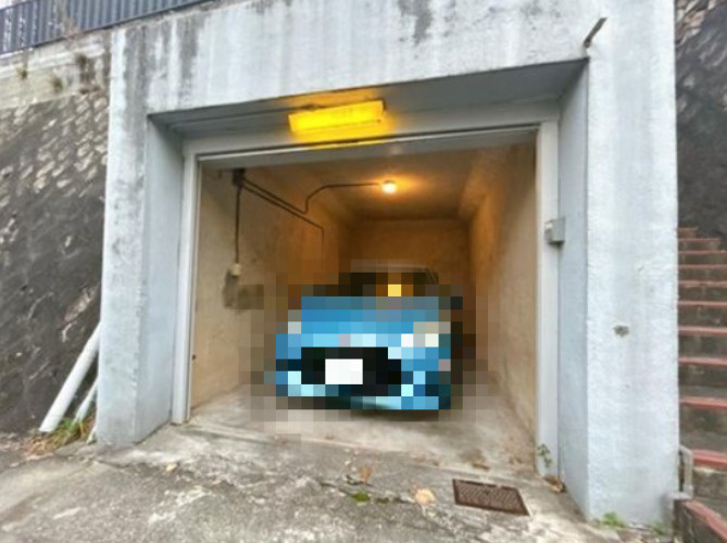 本山北町5丁目　中古戸建の駐車場