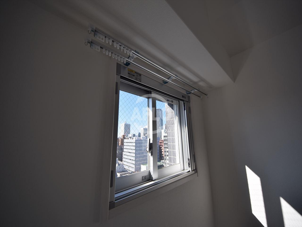 ファーストステージ江戸堀パークサイドのその他|ファーストステージ江戸堀パークサイド　角部屋ならではの換気窓