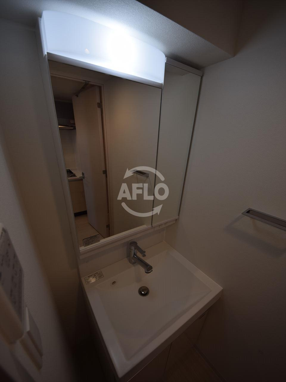 ファーストステージ江戸堀パークサイドの独立洗面台|ファーストステージ江戸堀パークサイド　独立洗面化粧台