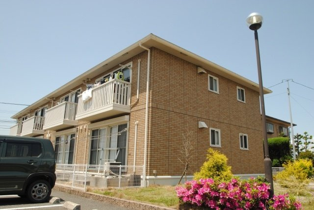 ラトンラヴール　Ⅱ番館の外観