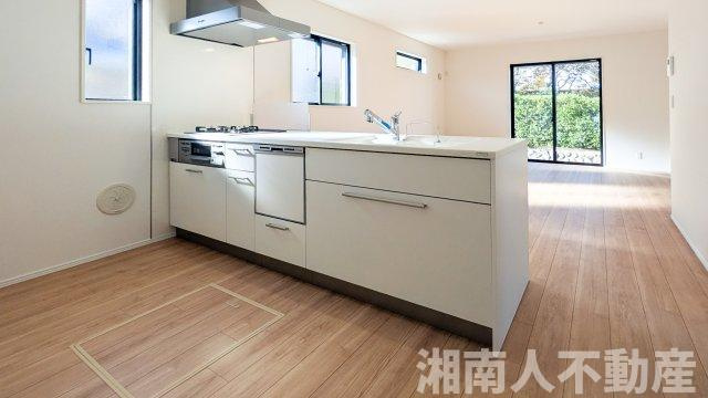 藤沢市鵠沼海岸３丁目５－２１新築戸建てのキッチン|使いやすいキッチンです
