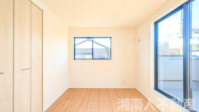 藤沢市鵠沼海岸３丁目５－２１新築戸建ての洋室|スタンダードな洋室です