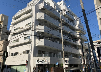 【外観】 | 藤和相武台コープ | 景色重視でお家選ぶをするとスーパーが遠い！学校が遠い！など生活をするうえで利便性で困ることもあります。まず一度現地を見学する際に、周辺の施設などがあるかを確認し、暮らし始めた後のことを想像しましょう。