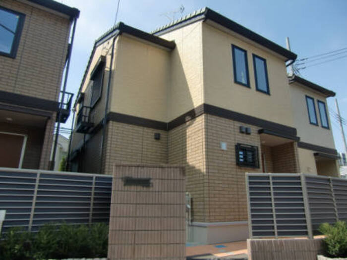 アブラメンタウン Ｂの外観