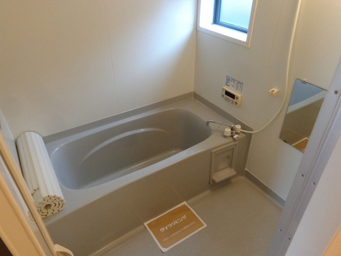 ウィルコート万々 A棟の浴室|一坪風呂