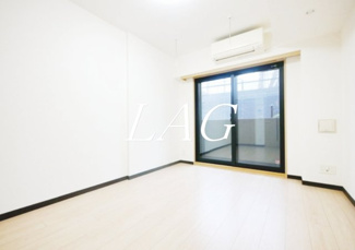 【居間・リビング】 | ルーブル溝の口弐番館 | 洋室のお部屋です。