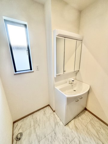 【仲介手数料無料／津島市】津島市唐臼町　ハートフルタウン　新築戸建　1号棟の独立洗面台